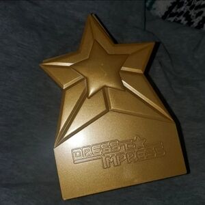 Dress To Impress Doll With Code